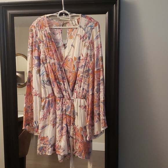 PPLA playsuit - Picture 2 of 9